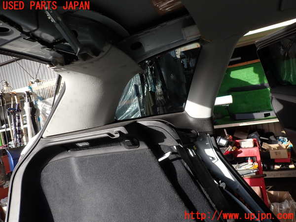 2UPJ-9239847680]アウディ・A3 スポーツバック(8PCAX)左リアピラートリム 中古_2