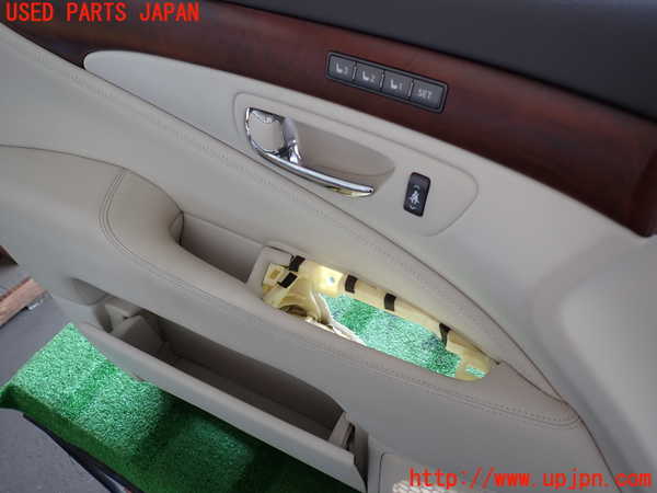 2UPJ-9239851264]レクサス・LS460(USF40)左前ドア内張り 中古_3