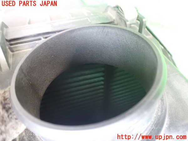 2UPJ-9239862560]ストリーム(RN8)エアクリーナーボックス 中古_3