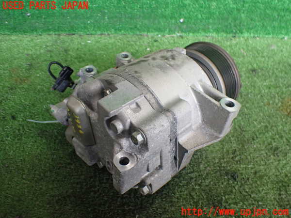 2UPJ-9239866025]ストリーム(RN8)エアコンコンプレッサー 中古_2