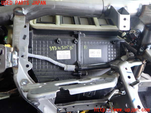 2UPJ-9239866081]ストリーム(RN8)エバポレーター1 中古_2