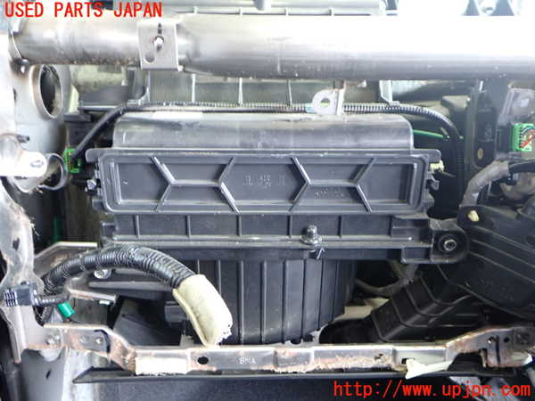 2UPJ-9239866081]ストリーム(RN8)エバポレーター1 中古_4
