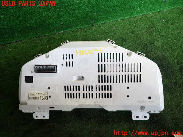 2UPJ-9239866170]ストリーム(RN8)スピードメーター 中古_2