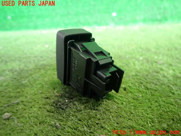 2UPJ-9239866306]ストリーム(RN8)スイッチ1 中古_2