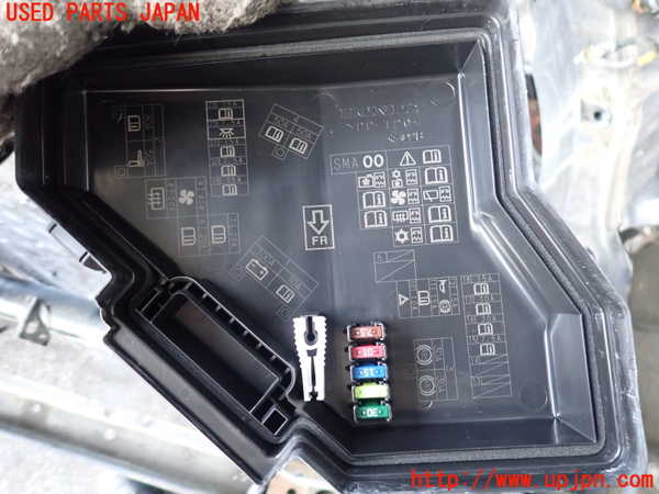 2UPJ-9239866742]ストリーム(RN8)ヒューズボックス2 中古_2