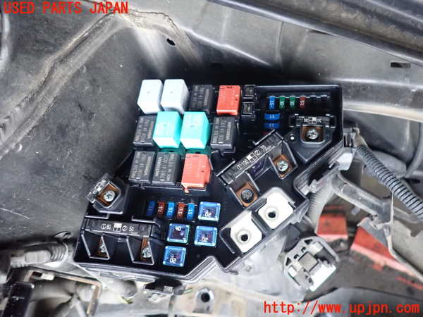 2UPJ-9239866742]ストリーム(RN8)ヒューズボックス2 中古_3