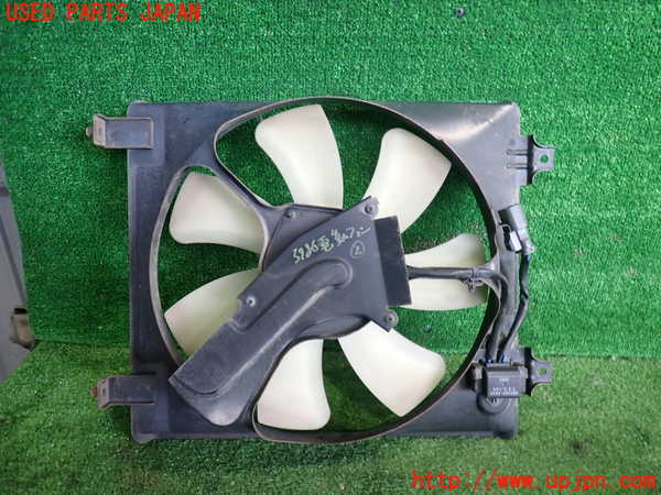 2UPJ-9239866837]ストリーム(RN8)電動ファン2 中古_2