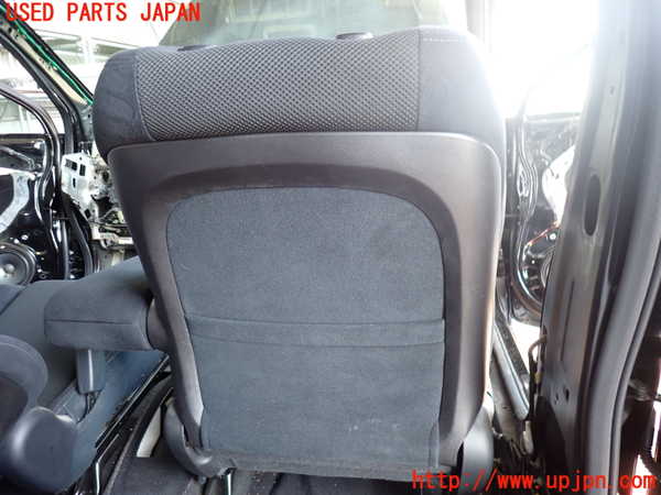 2UPJ-9239867035]ストリーム(RN8)運転席シート 中古_4