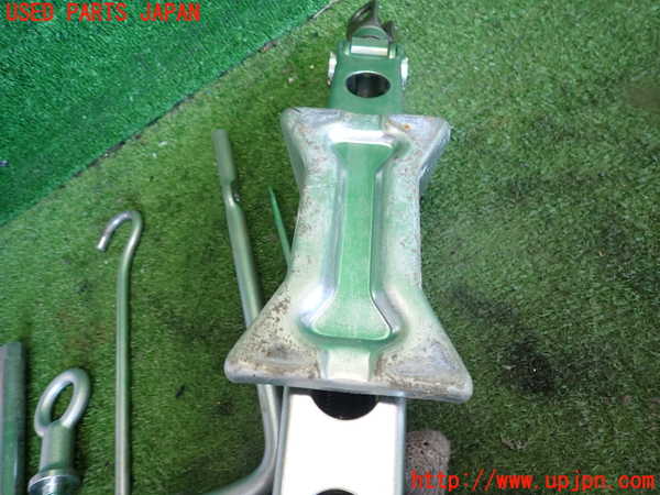2UPJ-9239867805]ストリーム(RN8)車載工具 中古_2