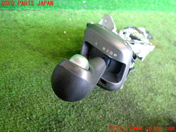 2UPJ-9239867555]ストリーム(RN8)ATシフトレバー 中古_3
