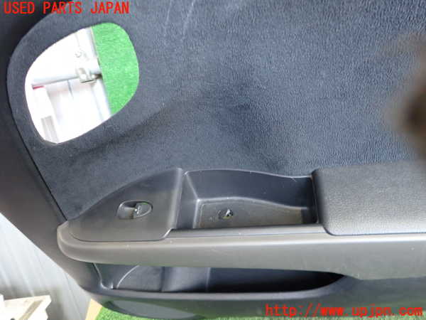 2UPJ-9239861294]ストリーム(RN8)右後ドア内張り 中古_2
