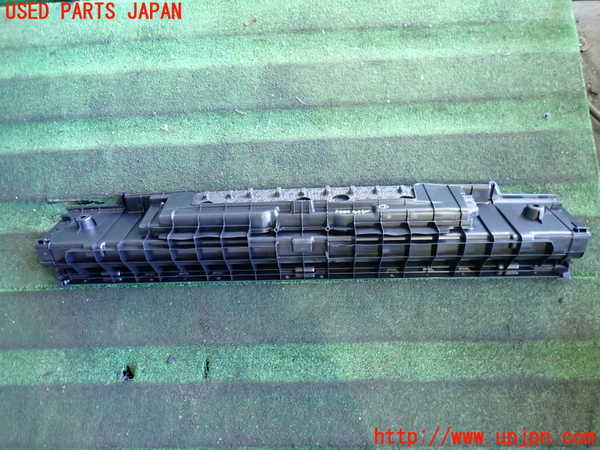 2UPJ-9239867771]ストリーム(RN8)ラゲッジトレイ1 中古_2