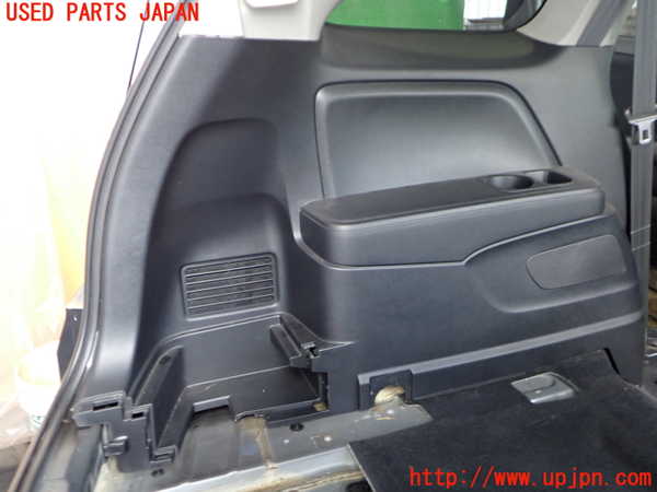 2UPJ-9239867680]ストリーム(RN8)左リアピラートリム 中古_3