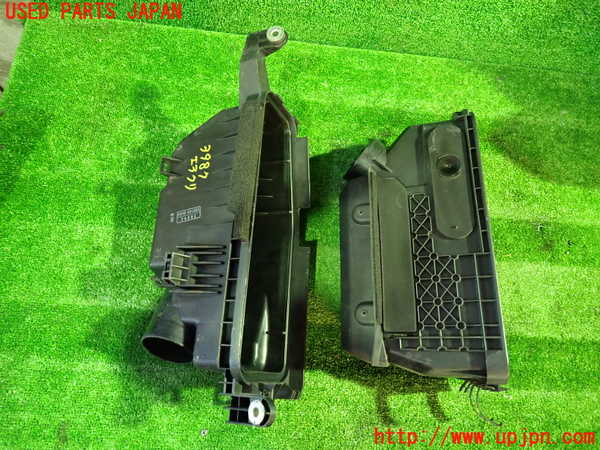 1UPJ-9239872560]アルファードハイブリッド(ATH10W)エアクリーナーボックス 中古_2