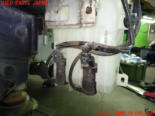 1UPJ-9239876791]アルファードハイブリッド(ATH10W)ウォッシャータンク1 中古_4