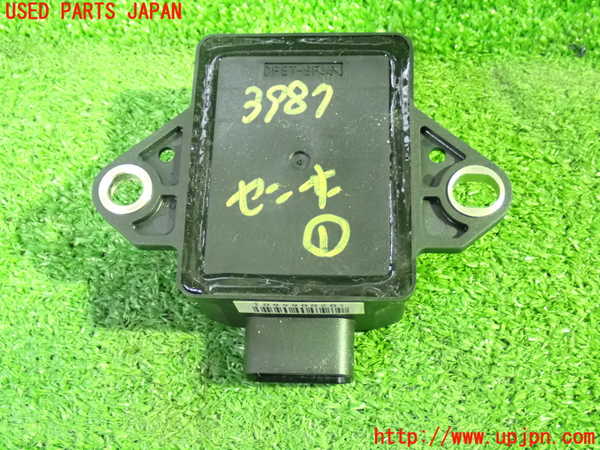 1UPJ-9239876381]アルファードハイブリッド(ATH10W)センサー1(ヨーレート) 中古_2