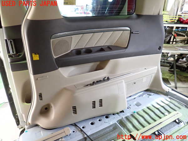 1UPJ-9239877675]アルファードハイブリッド(ATH10W)右リアピラートリム 中古_4