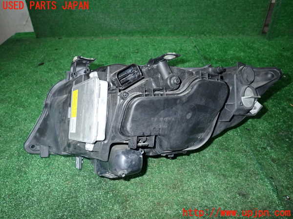 1UPJ-9239881130]BMW 320i(VA20 E90)右ヘッドライト HID 中古_2