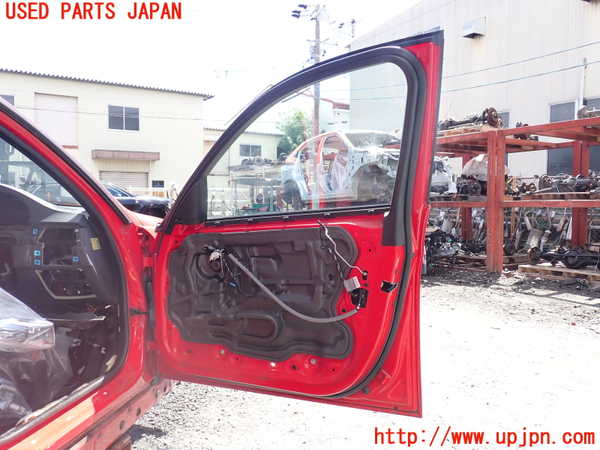 1UPJ-9239881230]BMW 320i(VA20 E90)右前ドア 43R-001582 M3240 中古_2