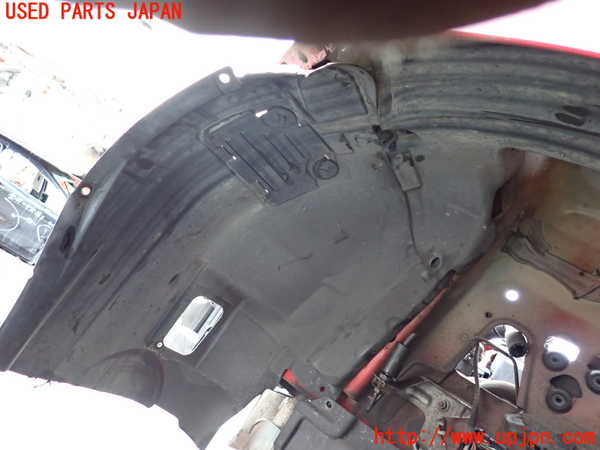 1UPJ-9239881092]BMW 320i(VA20 E90)左前フェンダーライナー 中古_3
