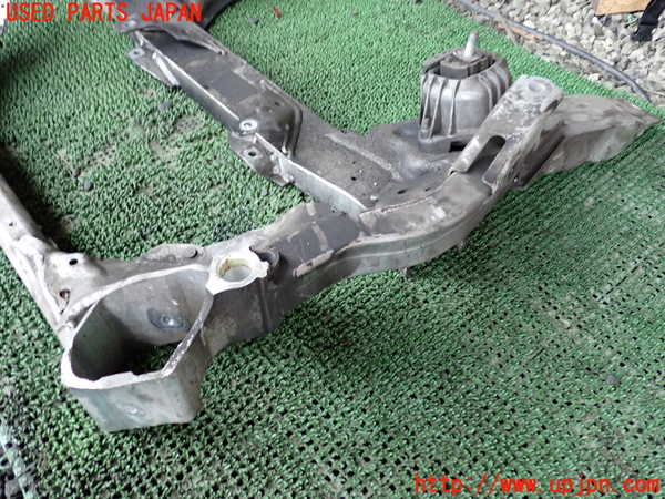 1UPJ-9239885285]BMW 320i(VA20 E90)フロントメンバー 中古_3