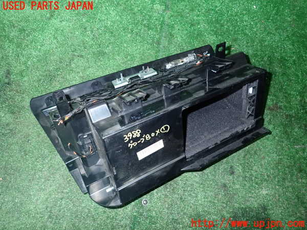 1UPJ-9239887516]BMW 320i(VA20 E90)グローブボックス1 中古_2