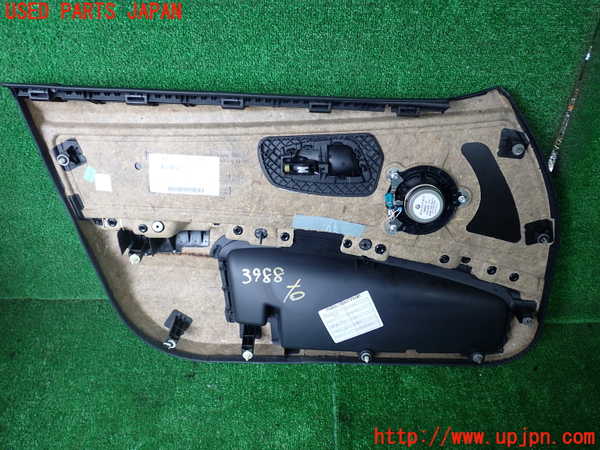 1UPJ-9239881234]BMW 320i(VA20 E90)右前ドア内張り 中古_3