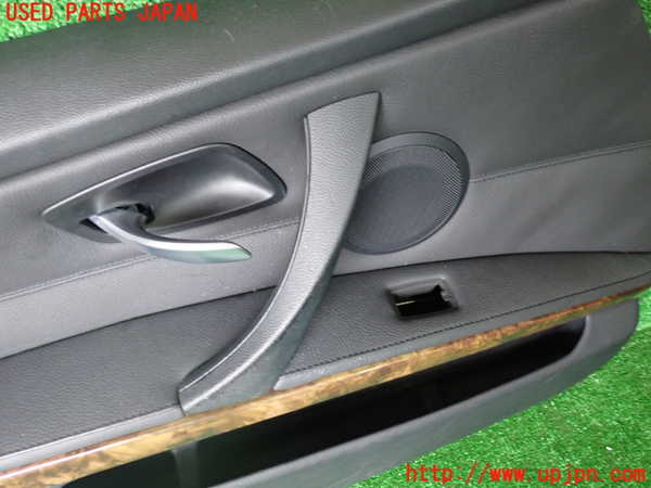 1UPJ-9239881264]BMW 320i(VA20 E90)左前ドア内張り 中古_2
