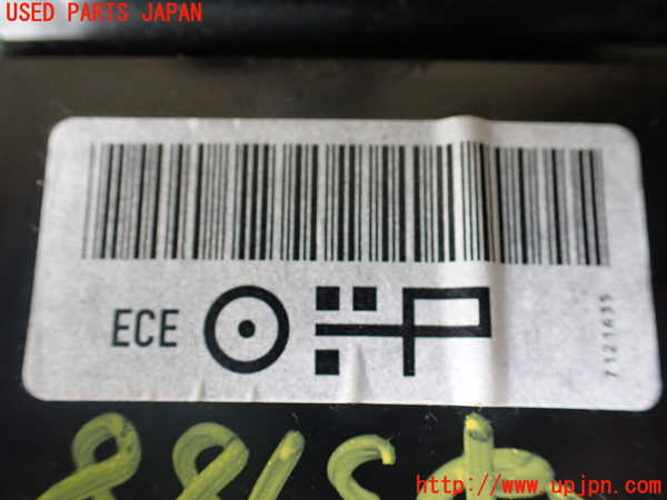 1UPJ-9239887135]BMW 320i(VA20 E90)真中2列目シートベルト 中古_3
