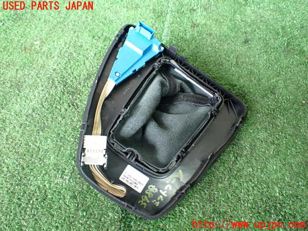 1UPJ-9239887575]BMW 320i(VA20 E90)シフトブーツ 中古_2