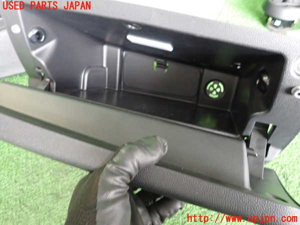 2UPJ-9239897516]BMW ミニ(MINI)クーパー F56(XR15M)グローブボックス1 中古_3