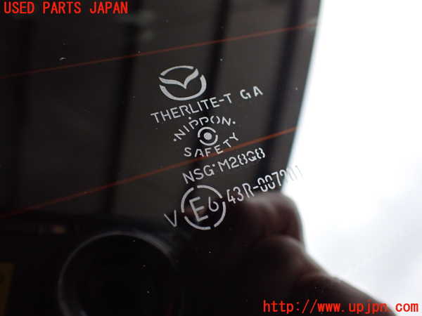 2UPJ-9239901582]MAZDA2(デミオ)(DJLFS)バックドアガラス リアゲートガラス 中古 NSG M28Q8 43R-007981_3
