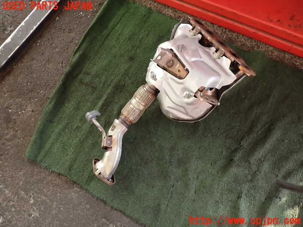2UPJ-9239902041]MAZDA2(デミオ)(DJLFS)エキマニ1 触媒 マニバーター 中古_2