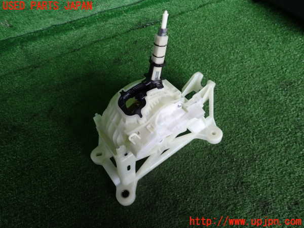 2UPJ-9239907555]MAZDA2(デミオ)(DJLFS)ATシフトレバー 中古_2
