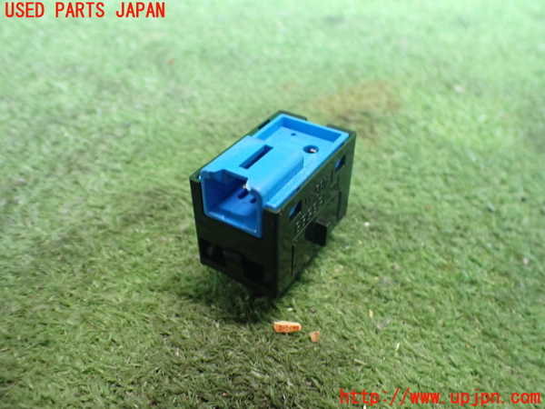 2UPJ-9239916311]センチュリー(GZG50)スイッチ6 (TRC OFF) 中古_2
