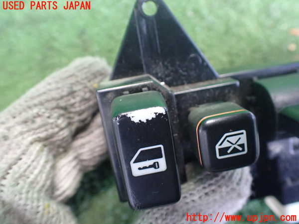 2UPJ-9239916240]センチュリー(GZG50)右前パワーウィンドウスイッチ 中古_2