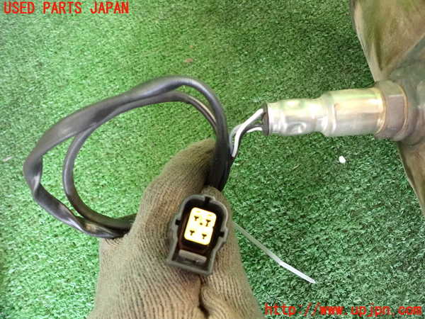 2UPJ-9239922661]ベンツ C180 ステーションワゴン S204(204249)触媒1 中古_4