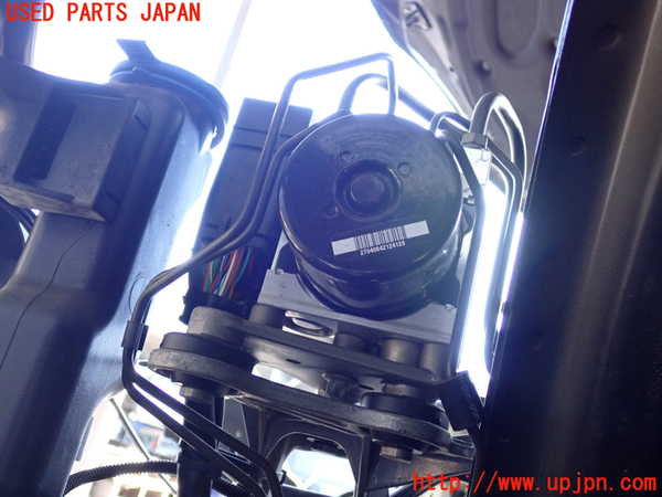 2UPJ-9239924040]ベンツ C180 ステーションワゴン S204(204249)ABSアクチュエーター 中古_2
