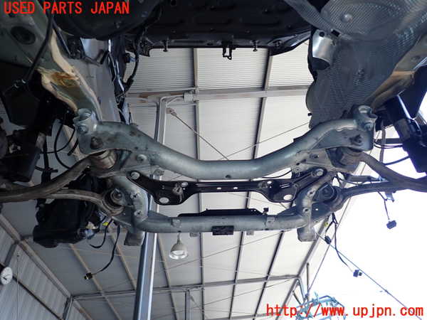 2UPJ-9239925285]ベンツ C180 ステーションワゴン S204(204249)フロントメンバー 中古_2