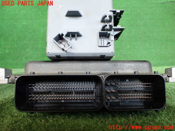 2UPJ-9239926110]ベンツ C180 ステーションワゴン S204(204249)エンジンコンピューター 中古_4