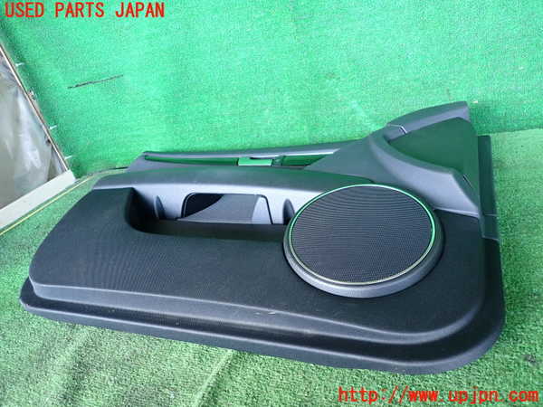 2UPJ-9239921264]ベンツ C180 ステーションワゴン S204(204249)左前ドア内張り 中古_3