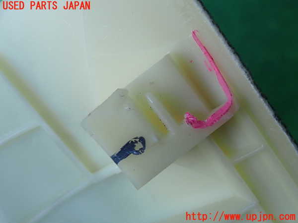 2UPJ-9239927655]ベンツ C180 ステーションワゴン S204(204249)右フロントピラートリム 中古_3
