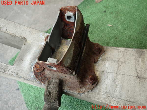 2UPJ-9239931014]セルシオ(UCF11)フロントバンパーホースメント 中古_3
