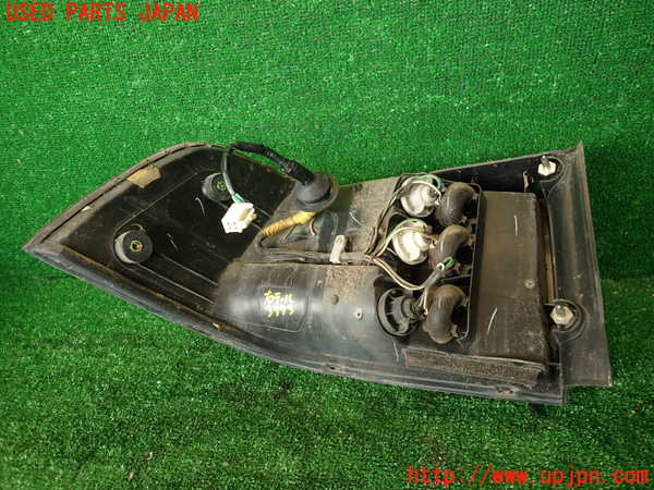 2UPJ-9239931530]セルシオ(UCF11)右テールランプ 中古_2