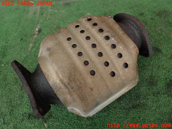2UPJ-9239932661]セルシオ(UCF11)触媒1 中古_2