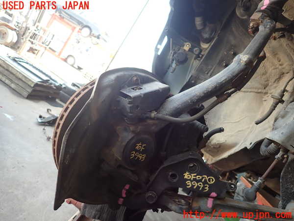 2UPJ-9239934290]セルシオ(UCF11)右フロントナックルハブ 中古_2