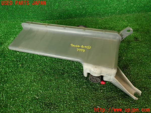 2UPJ-9239936792]セルシオ(UCF11)ウォッシャータンク2 中古_2