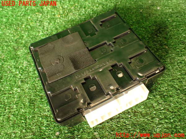 2UPJ-9239936150]セルシオ(UCF11)コンピューター5 (89430-50050) 中古_2