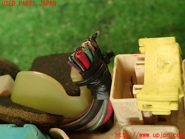 2UPJ-9239936742]セルシオ(UCF11)ヒューズボックス2 中古_3