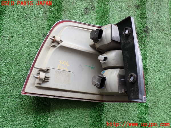 2UPJ-9239941530]リンカーン・ナビゲーター(不明)右テールランプ 中古_3